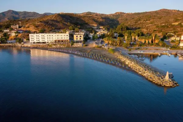 Tylos Beach Hotel 8